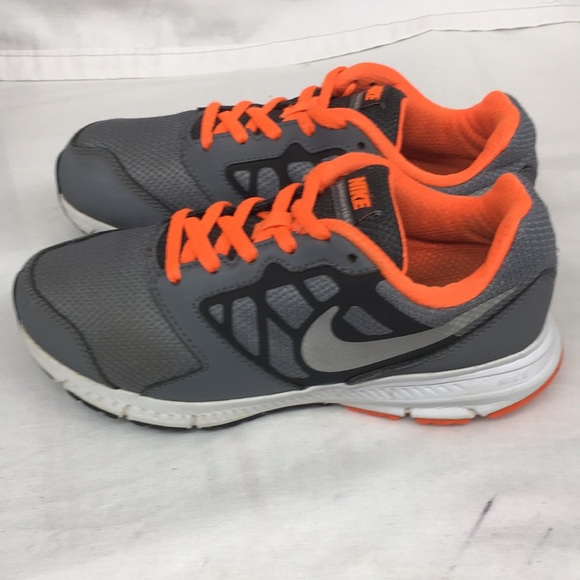 nike downshifter 6 boys